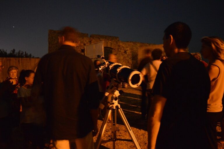 Roccamaris. Al Castello di Roccella appuntamento con le stelle