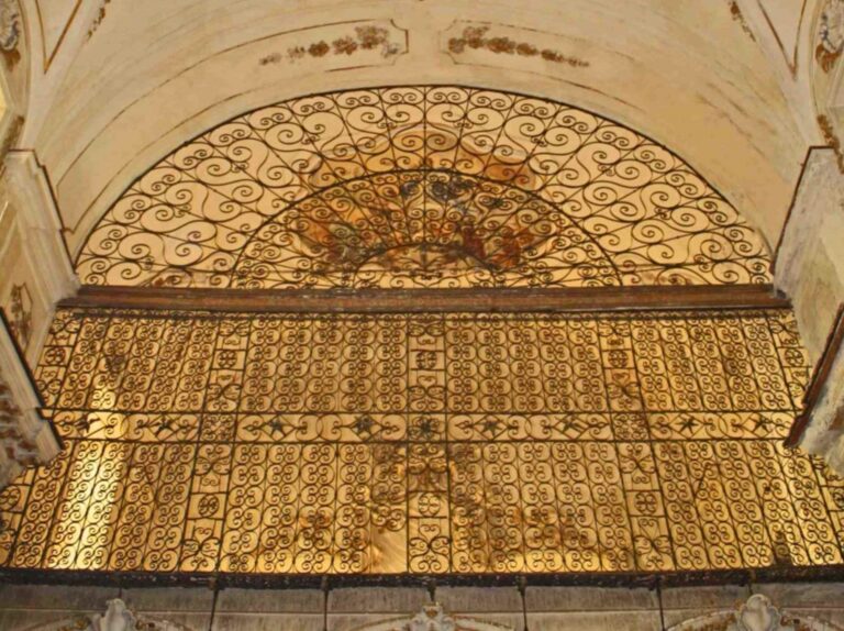 Le Notti di BCsicilia: Caccamo, si visita la “chiesa-salotto” di San Benedetto alla Badìa