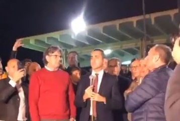 Termini Imerese: Di Maio incontra operai Blutec ma non il Sindaco che lo critica: i lavoratori dell’ex Fiat sono abituati alle passerelle di personaggi meteora