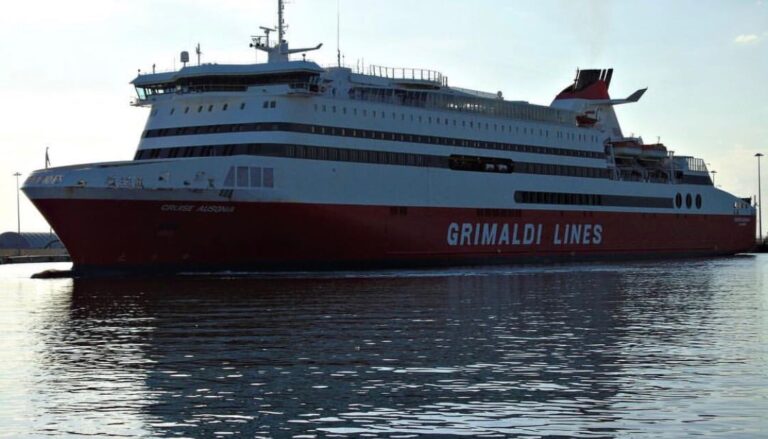 Incendio sulla nave Palermo-Livorno. Nessun ferito