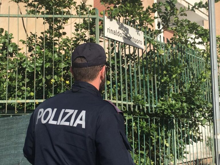 Polizia sventa un furto in zona residenziale. Arrestato malvivente
