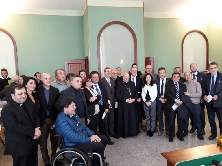 In un incontro promosso dal Vescovo: i Sindaci della Diocesi di Cefalù scrivono a Musumeci: il territorio sta soccombendo