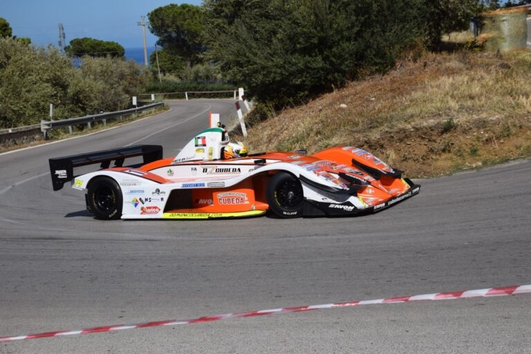 Automobilismo. 21^ Termini – Caccamo: vince Domenico Cubeda su Osella FA30