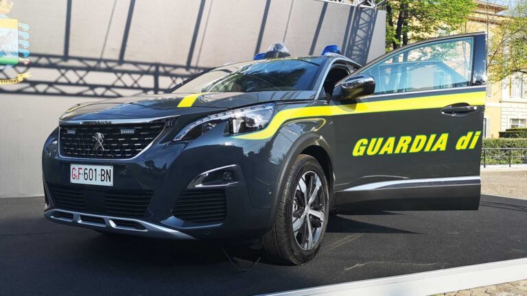 Due ex dirigenti dell’Istituto Autonomo Case Popolari denunciati per peculato. Sequestrati circa 290 mila euro