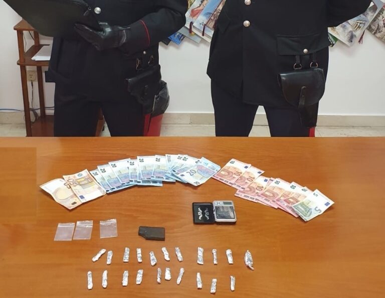 Gangi, Carabinieri arrestano giovane per spaccio di stupefacenti