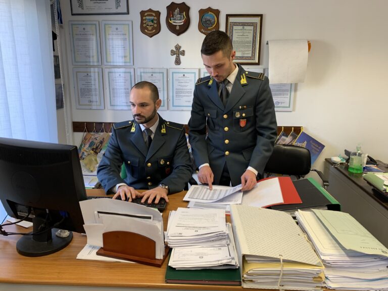 Denunciato per peculato dipendente del Gruppo parlamentare “Sicilia Futura”.  Finanzieri gli sequestrano un immobile a Termini Imerese