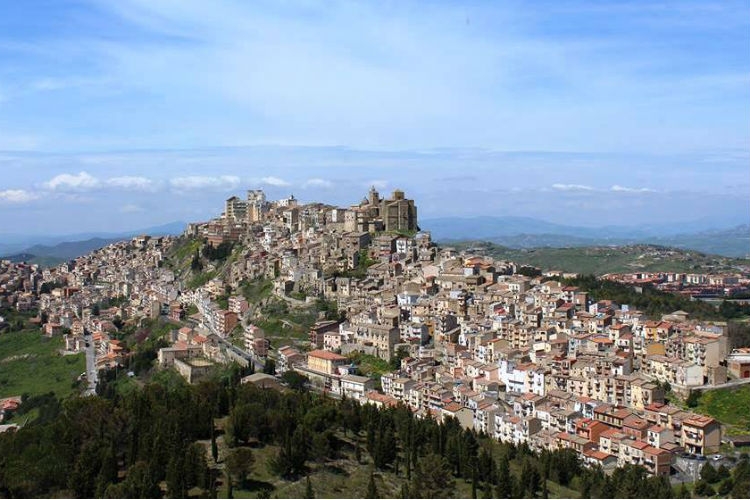 Coronavirus: anche Troina diventa “zona rossa”, è il quarto comune della Sicilia