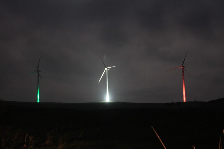Enel Green Power: sulla centrale eolica di Caltavuturo spunta il tricolore
