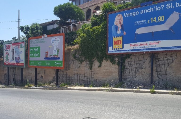 Termini Imerese, cittadini denunciano il degrado delle mura di via Consolare Valeria: un pericolo per la pubblica l’incolumità