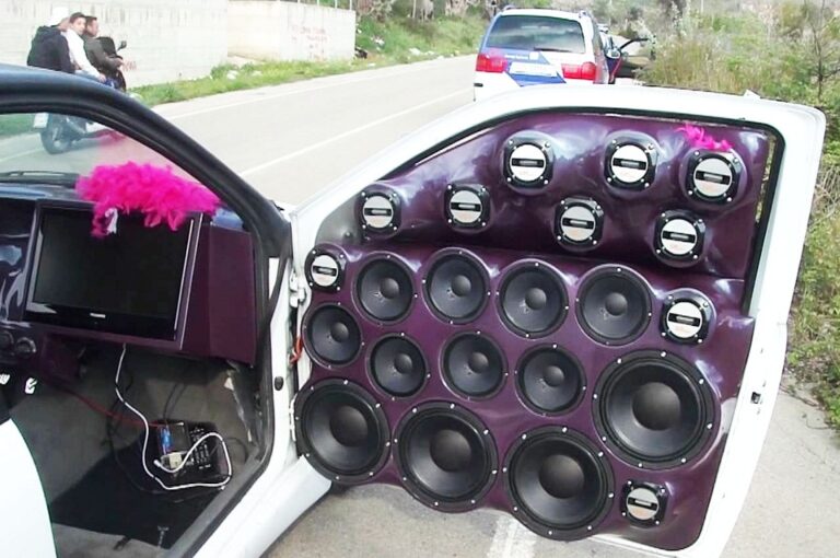 Termini Imerese, una città ostaggio di moto rumorose e auto con stereo a tutto volume