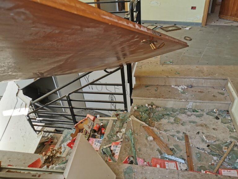 Termini Imerese, nel degrado l’ex Casa per anziani di via Falcone e Borsellino