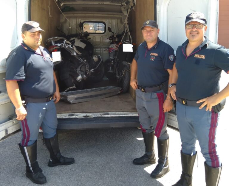 Polstrada di Buonfornello recupera due motocicli rubati nel catanese e destinati al capoluogo palermitano