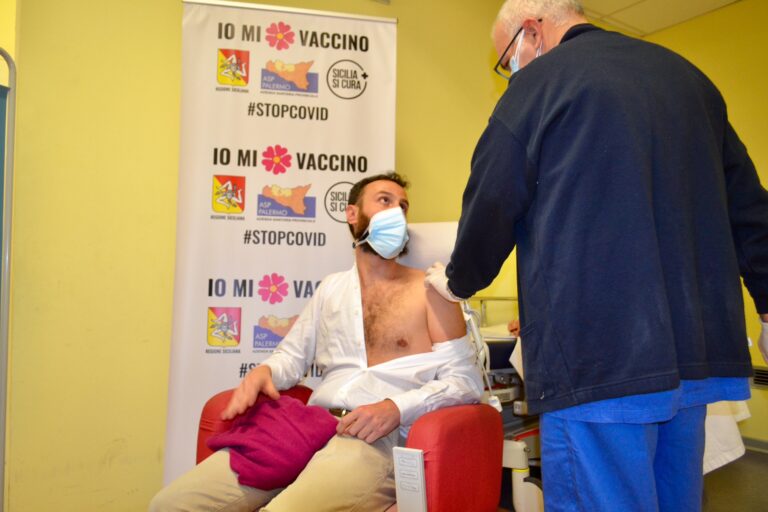 Continua la vaccinazione negli ospedali dell’Asp provinciale: effettuate 52 al “Cimino” di Termini Imerese e 149 al “Giglio” di Cefalù