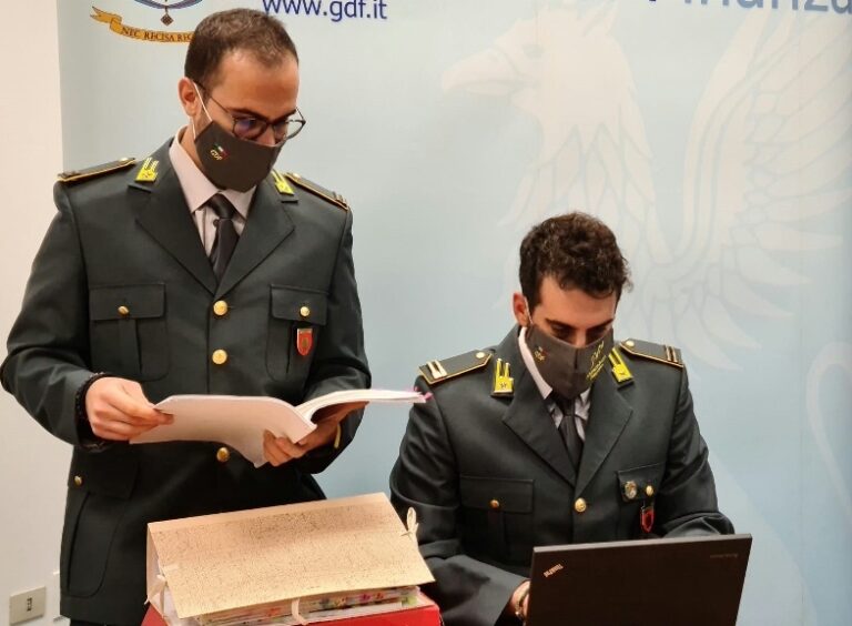 Titolari di distributori di carburanti denunciati per indebita percezioni di contributi a fondo perduto per l’emergenza covid