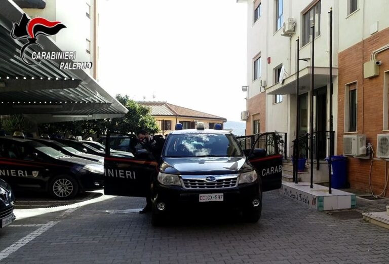 Procura di Termini Imerese, sospensione dal servizio per tre dipendenti della Regione: lavoravano al 50%