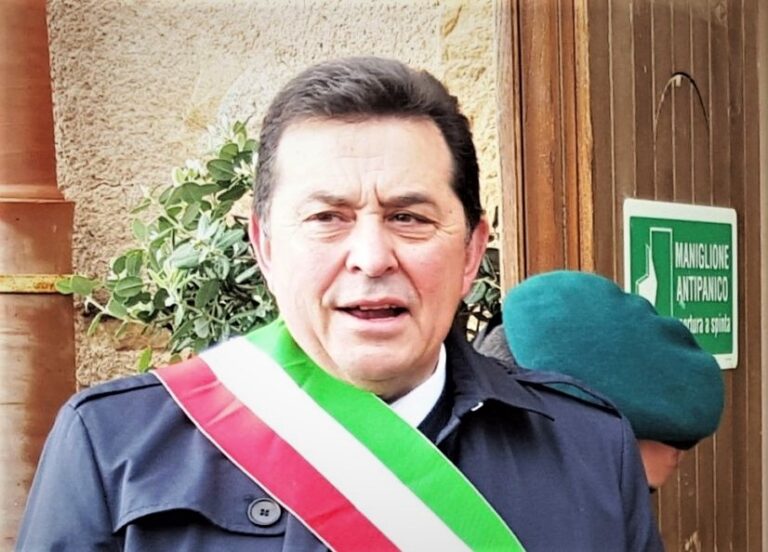 San Mauro Castelverde: aggiudicati i lavori per il rifacimento e la riqualificazione del campo sportivo in erba sintetica