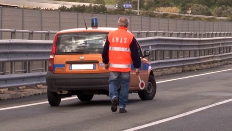 Due persone ferite a causa di un incidente: bloccata l’autostrada PA–CT nei pressi di Polizzi Generosa in direzione Catania