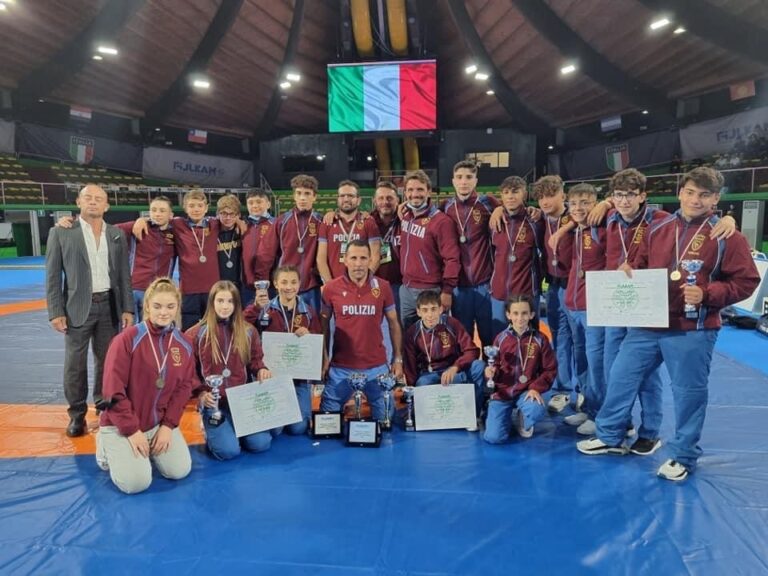 Trasferta trionfale per giovani termitani di lotta olimpica: 5 medaglie d’oro e 5 di bronzo