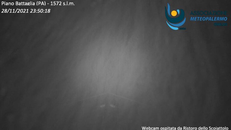 Madonie: la notte porta la prima nevicata di stagione, a Piano Battaglia prove d’inverno