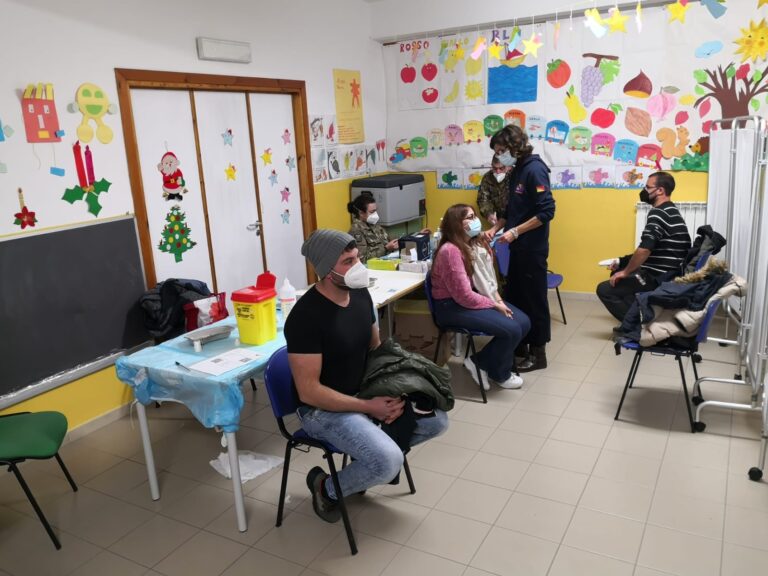 Montemaggiore Belsito: boom di vaccinazioni all’Open Day, in arrivo altre 200 somministrazioni, è record