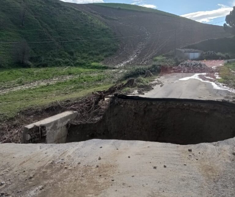 Intervento della Regione per ripristinare ponte crollato in contrada Gelso tra Caccamo e Montemaggiore Belsito