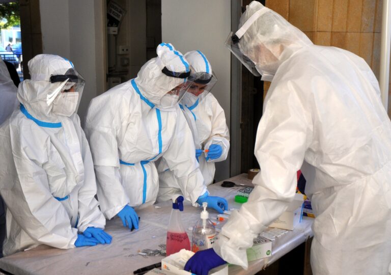 Covid, in discesa per quarto giorno consecutivo in Sicilia ricoveri e terapie intensive