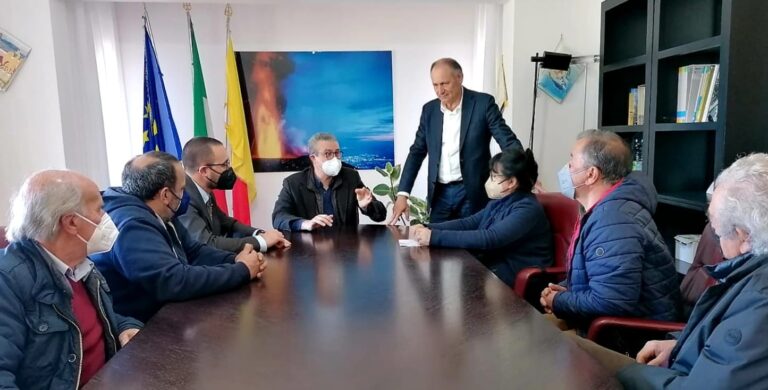 Madonie, Assessore Cordaro e Presidente Parco incontrano comitato spontaneo: cinghiali e daini distruggono tutto e provocano danni economici gravi e irreversibili