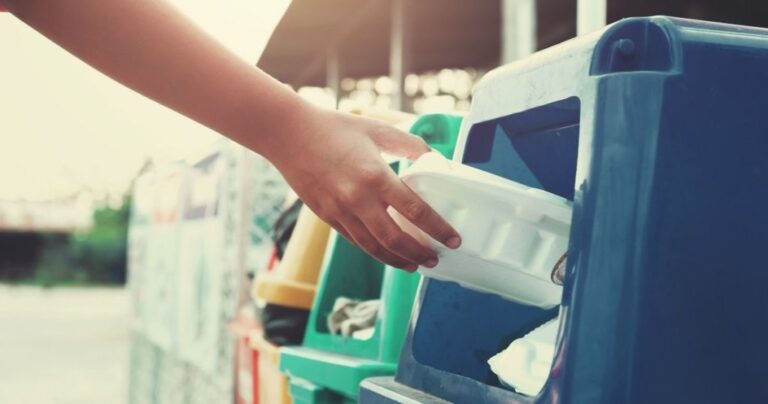 Cefalù, Amministrazione comunale presenta progetto per miglioramento, meccanizzazione e digitalizzazione della raccolta differenziata dei rifiuti