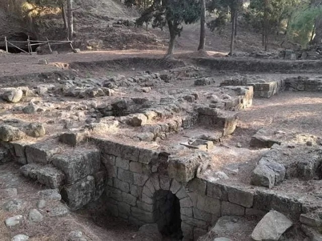 Alla ricerca di città perdute: l’antica Ambica si trova su Monte Riparato in territorio di Scillato?