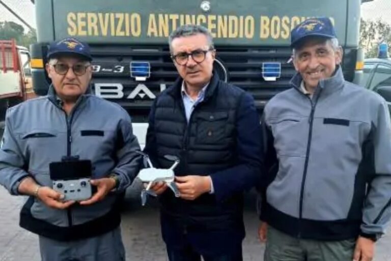 Prevenzione incendi boschivi: la Forestale in campo con 10 elicotteri e 90 droni