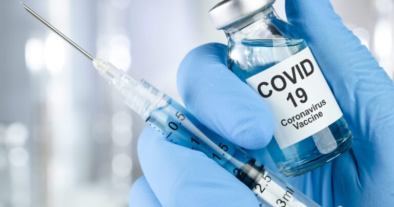 Covid: al via da oggi in Sicilia la quarta dose di vaccino per gli over 60 e i fragili over 12, come prenotare