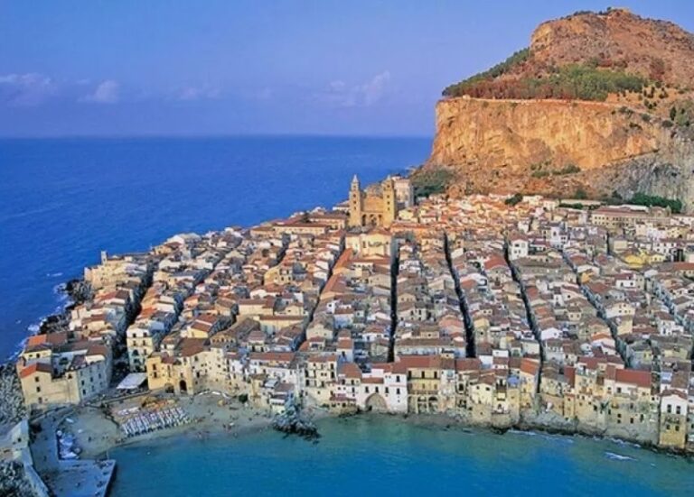 Cefalù, raduno di emigranti con borse di studio per i giovani