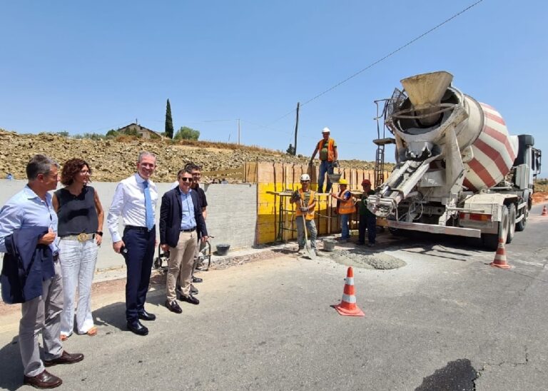 Dalla Regione 7 milioni per ogni provincia e un operatore per la manutenzione straordinaria delle strade