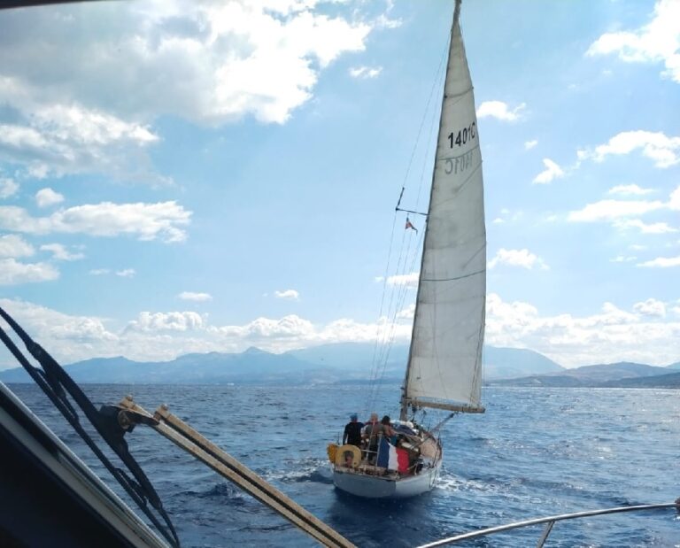 Termini Imerese: Guardia Costiera soccorre barca a vela in difficoltà