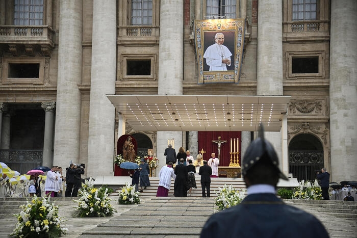 Papa Luciani proclamato Beato, Papa Francesco: “ha vissuto così, amando fino alla fine”