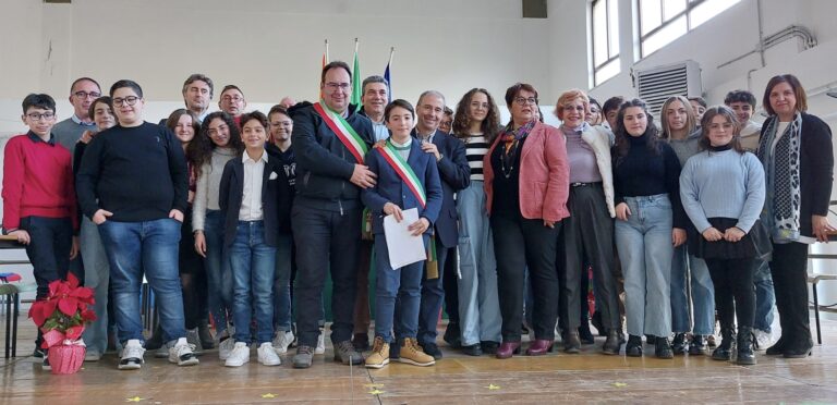 Eletto il minisindaco di Gangi: fascia tricolore al dodicenne Jacopo Salvo