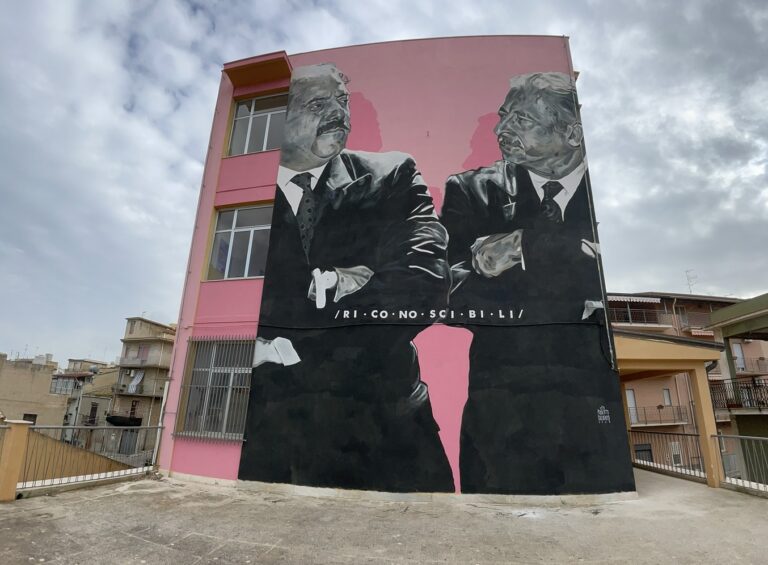 Montemaggiore Belsito, murale dedicato a Falcone e Borsellino opera dello street-artist Roberto Collodoro