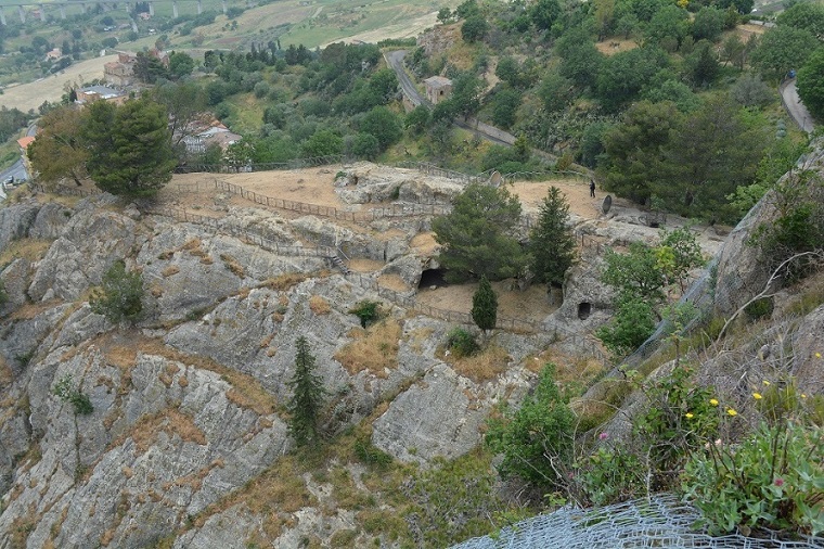 Termini Imerese, l’habitat rupestre medievale nell’entroterra ennese al Corso di Archeologia promosso da BCsicilia