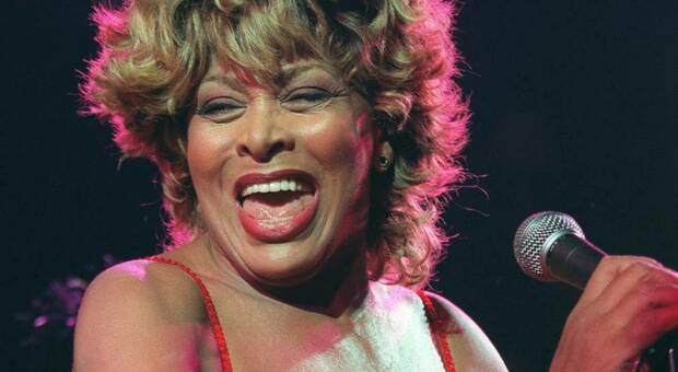 È morta Tina Turner, la grande cantante si è spenta ad 83 anni dopo una lunga malattia