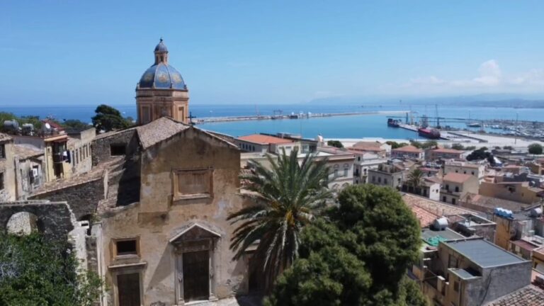 Termini Imerese: restyling per il giardino della chiesa “Maria Santissima Annunziata”