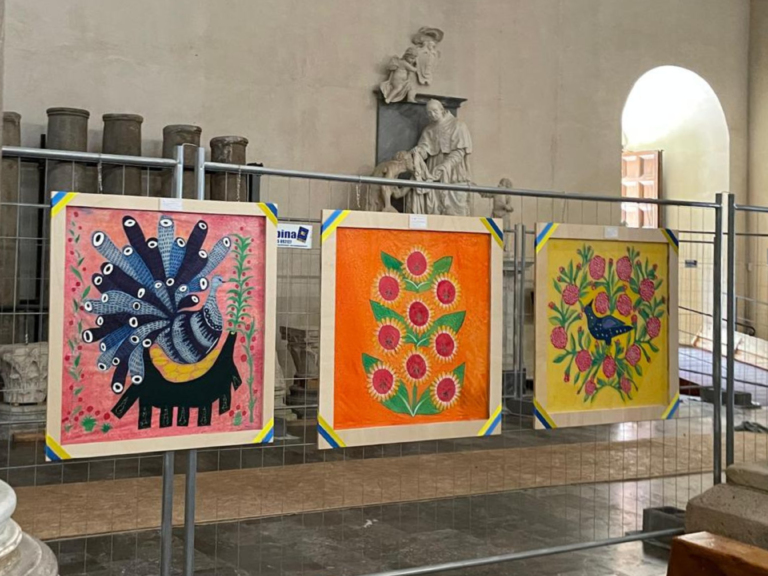 Le opere di Maria Prymachenko rivivono nella cattedrale di Cefalù grazie agli studenti del Liceo Artistico “Jacopo del Duca- Diego Bianca Amato”