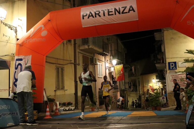 Cefalù, le stelle africane Mukandanga e Irabaruta brillano al Giro podistico di Sant’Ambrogio 