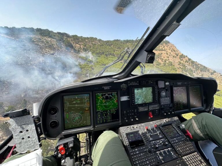 Incendi. Oltre 200 interventi con elicotteri aeronautica: il ringraziamento delle istituzioni siciliane