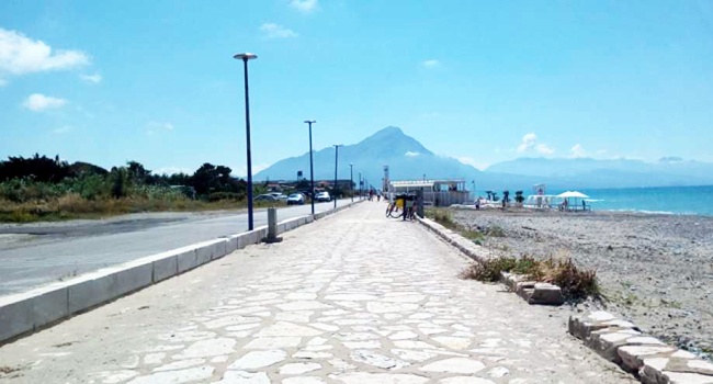 Campofelice di Roccella, vietato accesso alla spiaggia per la notte di Ferragosto