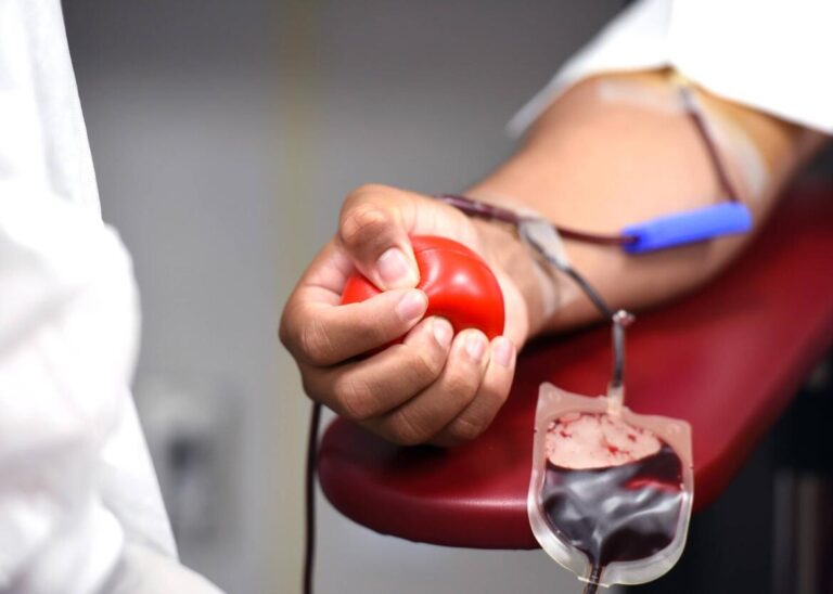 Carenza di sangue all’ospedale “Cervello”, ecco le informazioni su come donare