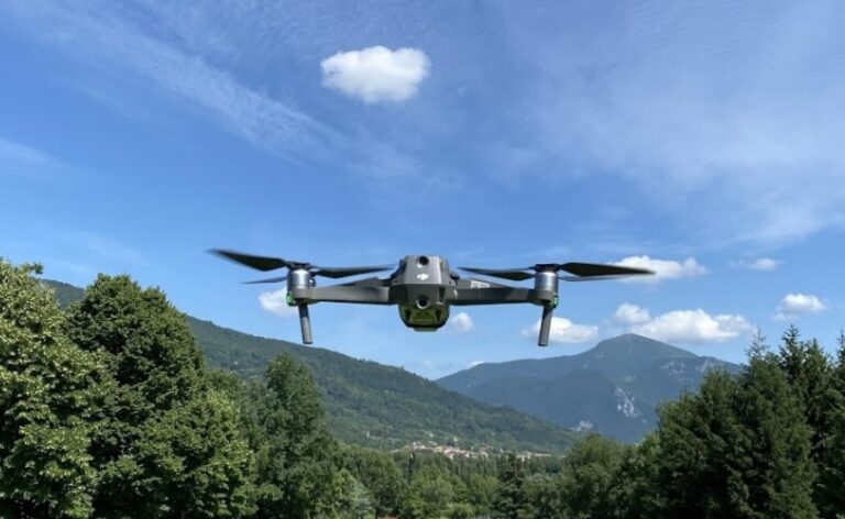 Campofelice di Roccella, corso per diventare pilota di drone