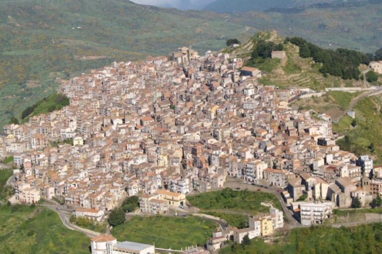 San Mauro Castelverde: contributi a fondo perduto per chi realizza un progetto imprenditoriale