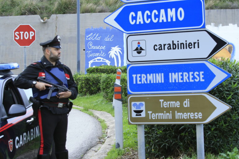 Termini Imerese, controlli straordinari dei Carabinieri: denunziati venditori ambulante di pesce e ditta di costruzioni