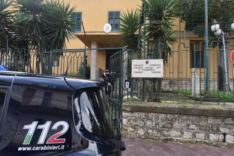 Roccapalumba, picchia la convivente incinta: arrestato. La donna trasportata al pronto soccorso di Termini Imerese