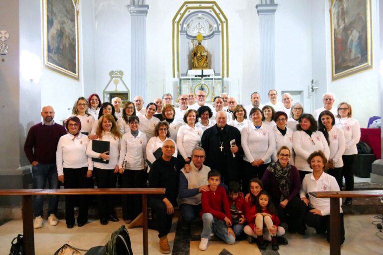 Cefalù, Vescovo Marciante incontra l’Associazione Siciliana Musica per l’Uomo